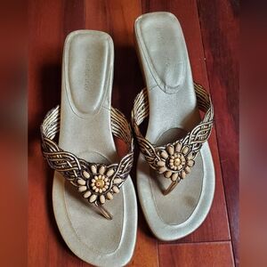 Ann Marino Woven and Beaded Sandal Sz. 9M Women's